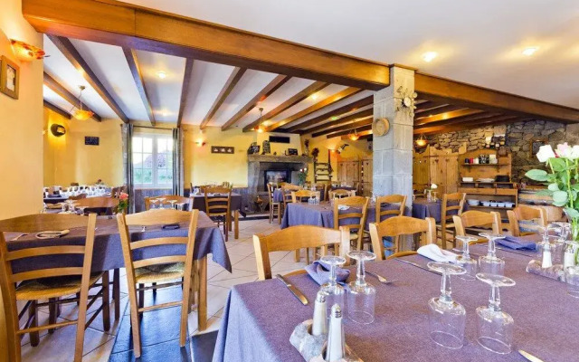 Logis Hotel L'auberge Du Bougnat