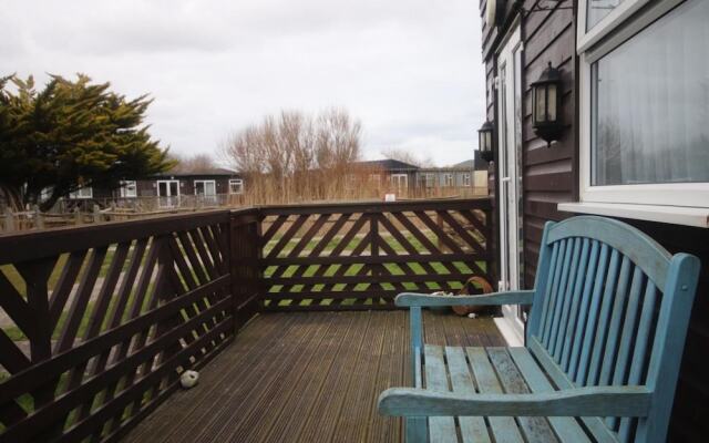 37E Medmerry Park 2 Bedroom Chalet