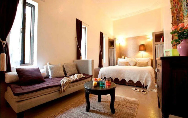 Riad Davia