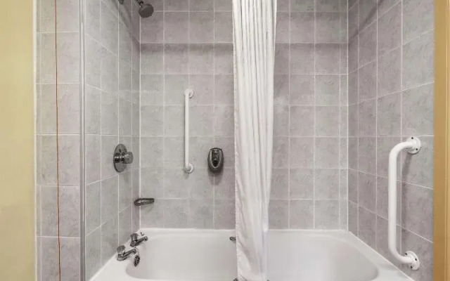Days Inn Watford Gap