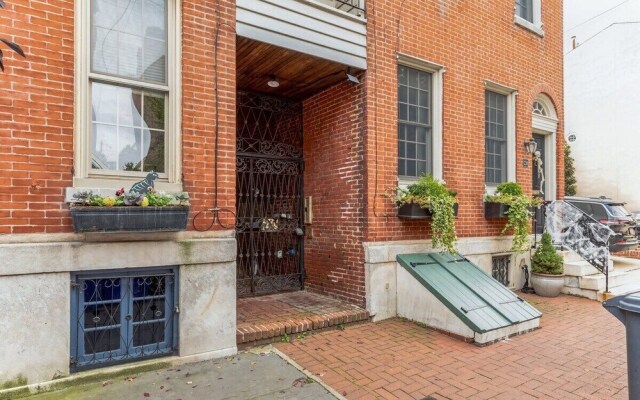 228 Catherine Street