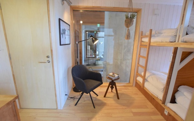 Hotel Aroma Bowery - Adults Only – Guest Rooms – Yokohama