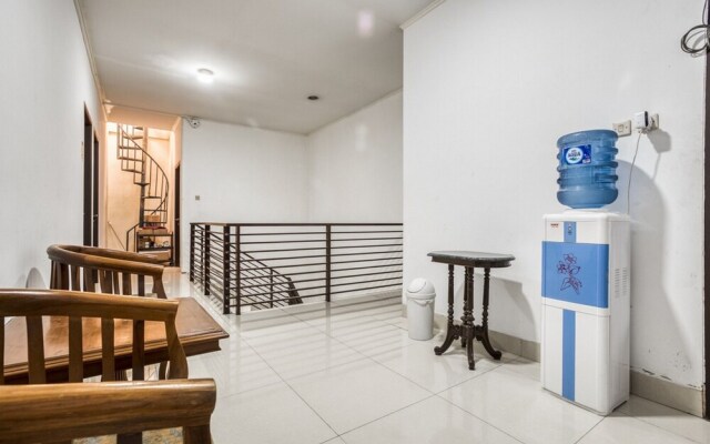 Homey Residence