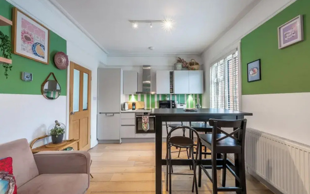 Claremont Apartment B - London