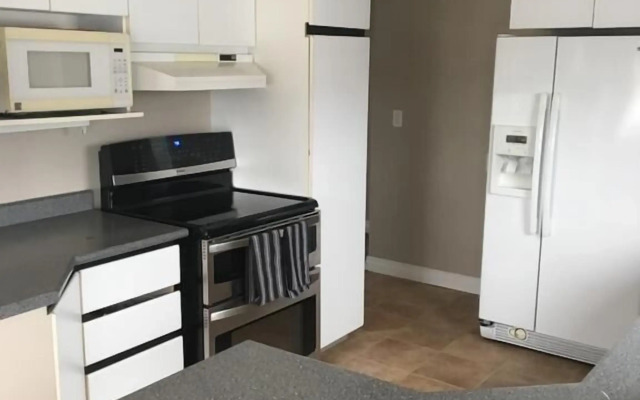 Howey Bay Motel & Restaurant