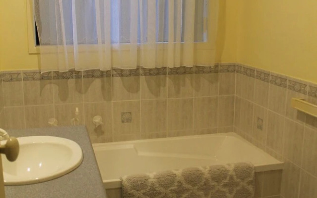 Luxury At Tallawang Malua Bay