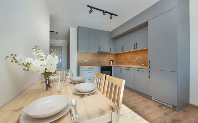 1 Bedroom Apartment Wrocław by Renters