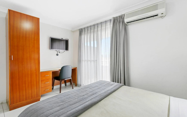 Comfort Inn & Suites Burwood