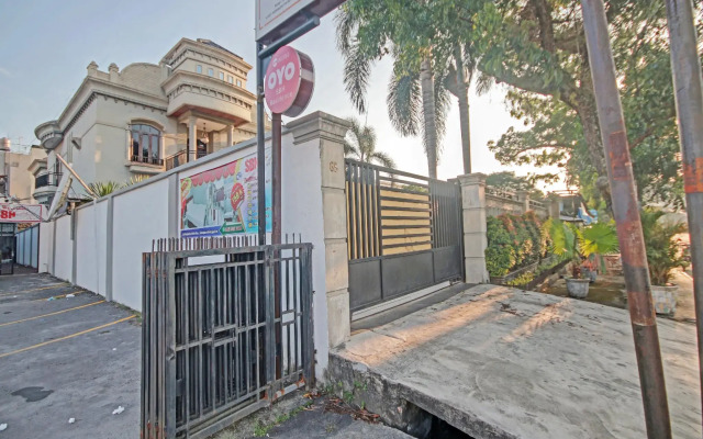 OYO 90359 Sbh Residence