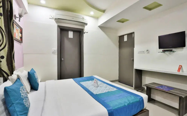 OYO Flagship 2389 Hotel The Grand Pritam