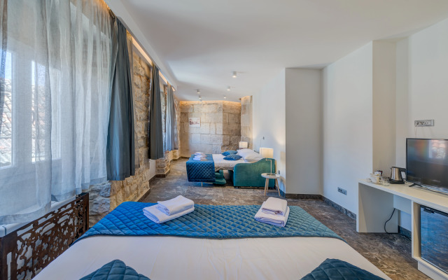 Palms Promenade Luxury Rooms