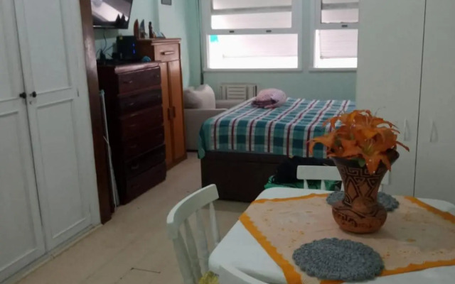 Quitinete copacabana 73