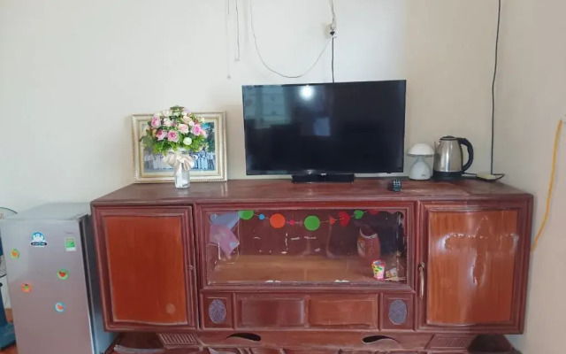 Peaceful Homestay Ha Long
