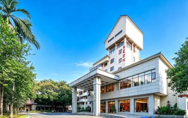 Wuling Hotel (Liuzhou High-Speed Railway Station) – Outside – Liuzhou
