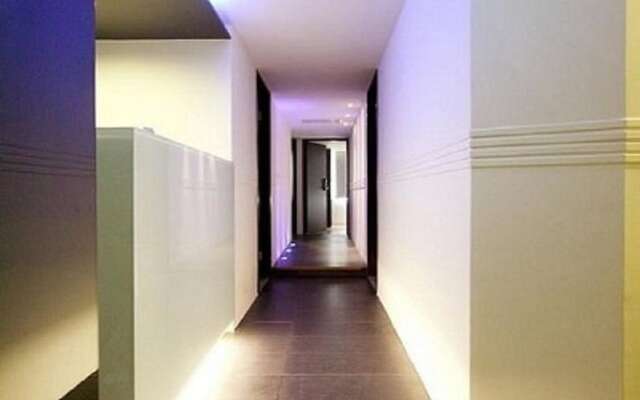 Skyroom 2