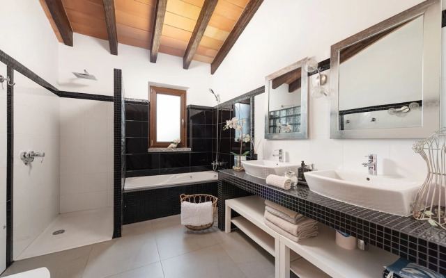 Bellpuig in Art With 4 Bedrooms and 2 Bathrooms