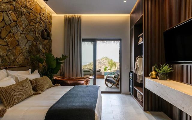 Charisma Hotel and Wellness Suites