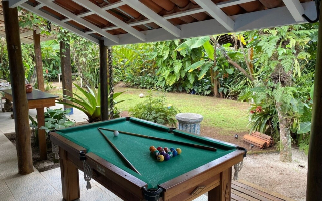 Casa com churrasqueira na Vila Barra Una