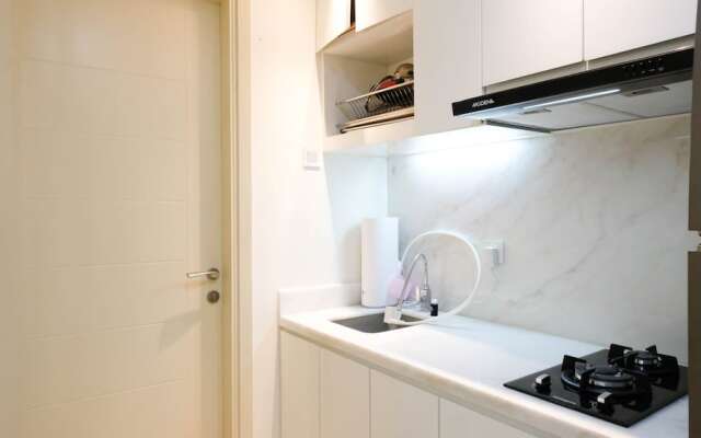 Spacey And Homey 2Br At Supermall Mansion Apartment