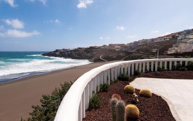 Beach House at Playa del Hombre