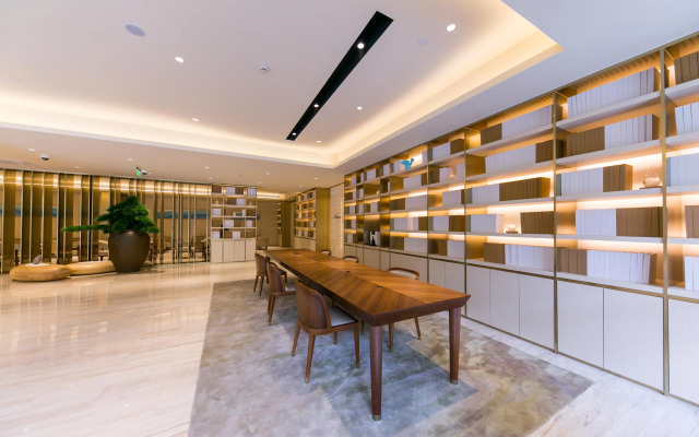 Ji Hotel (Shanghai Hongqiao Airport Qixin Road)