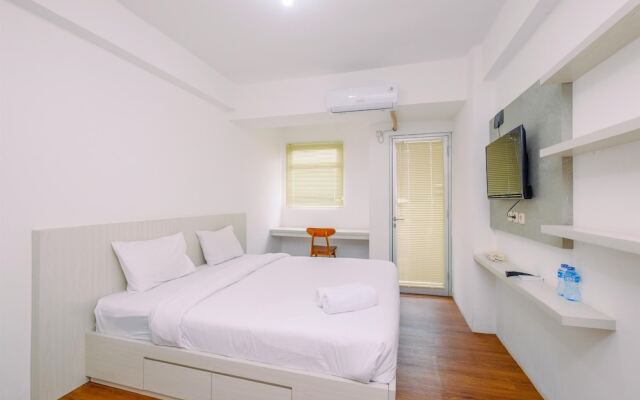 Cozy And Comfort Stay Studio Room At Gunung Putri Square Apartment