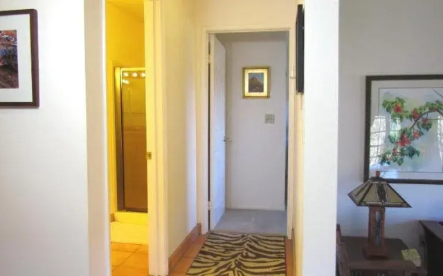 Topanga Canyon Inn B&B