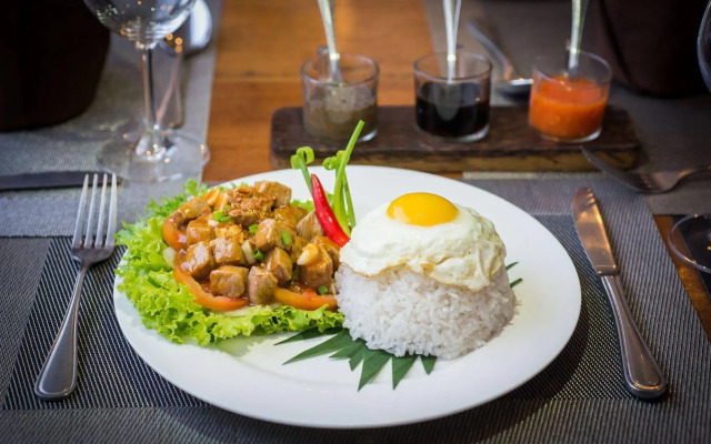 Apsara Centrepole Hotel