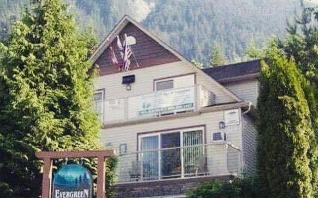 Evergreen Bed & Breakfast