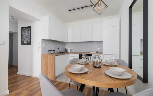 Krakow Stylish Apartment by Renters