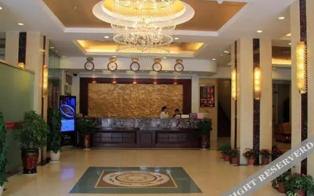 Q+ Hua Qiao Hotel