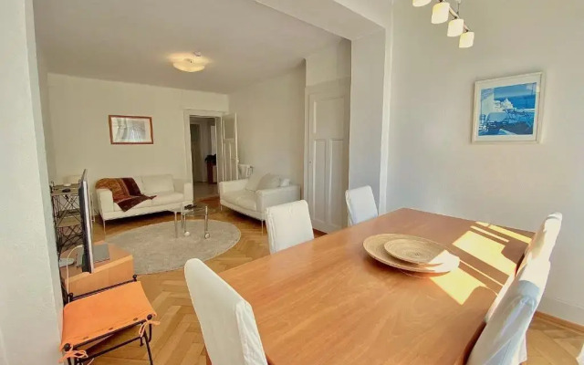 Very nice apartment close to the lake