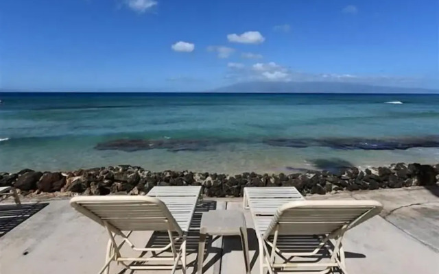 Kaleialoha 209 1 Bedroom Condo by RedAwning