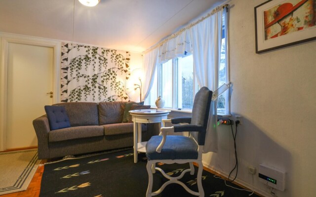 Awesome Home in Grebbestad With 4 Bedrooms and Wifi