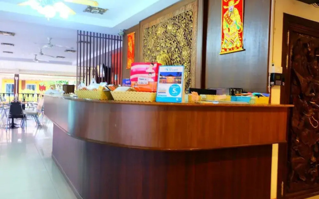 Baan Suanphet Resort