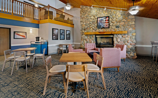 AmericInn by Wyndham Bismarck