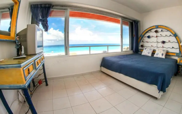 Cancun Beach Apartments