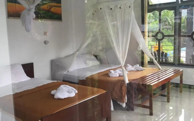 Bintang Lodge Cafe & Restaurant