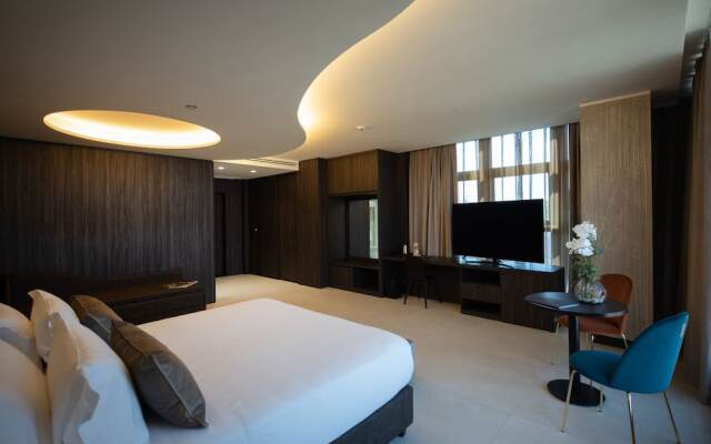 Gold Tower Lifestyle Hotel