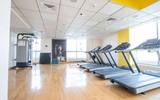 Quintessential Quarters - Breathtaking 29th Floor Views