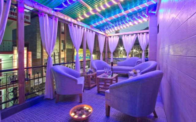 Hotel Rock Sea