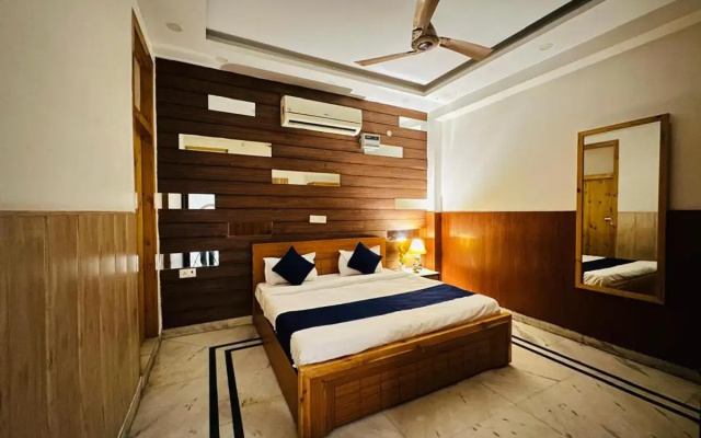 Divine Inn Hotel Rajouri Gardan