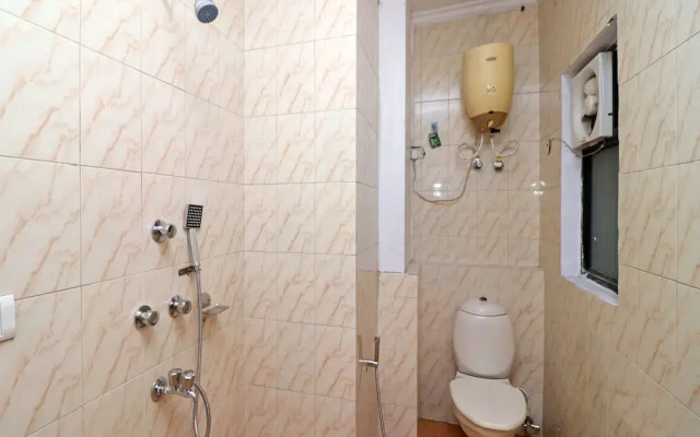 OYO 10666 Hotel Star