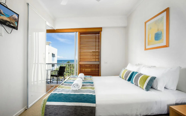 Rolling Surf Resort