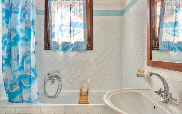 Graziose Ville con A.C e piscina comune
