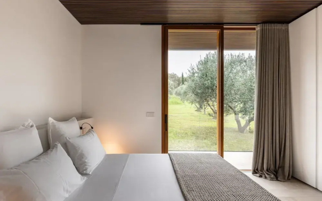 Villa V - Epoca Collection