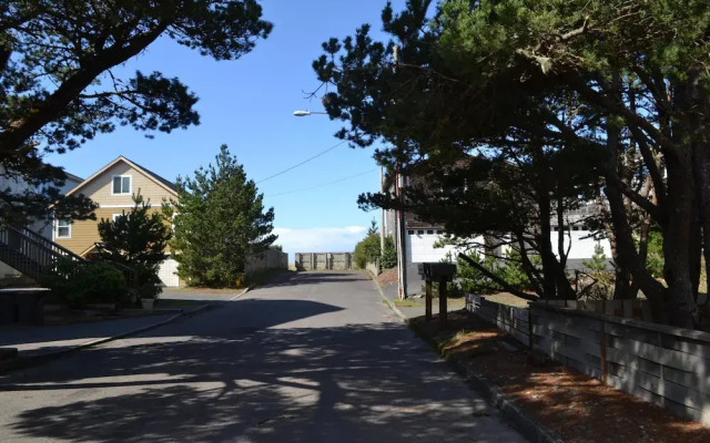 120 13th Ave