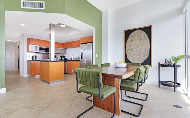 Roami at Sunny Isles