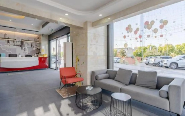 Manston Preferred Hotel (Wuhu Wanchun Commercial Plaza)
