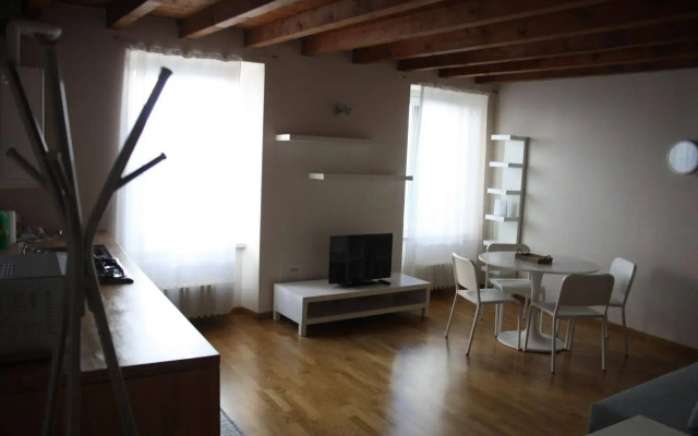 Apartment via Maironi da Ponte